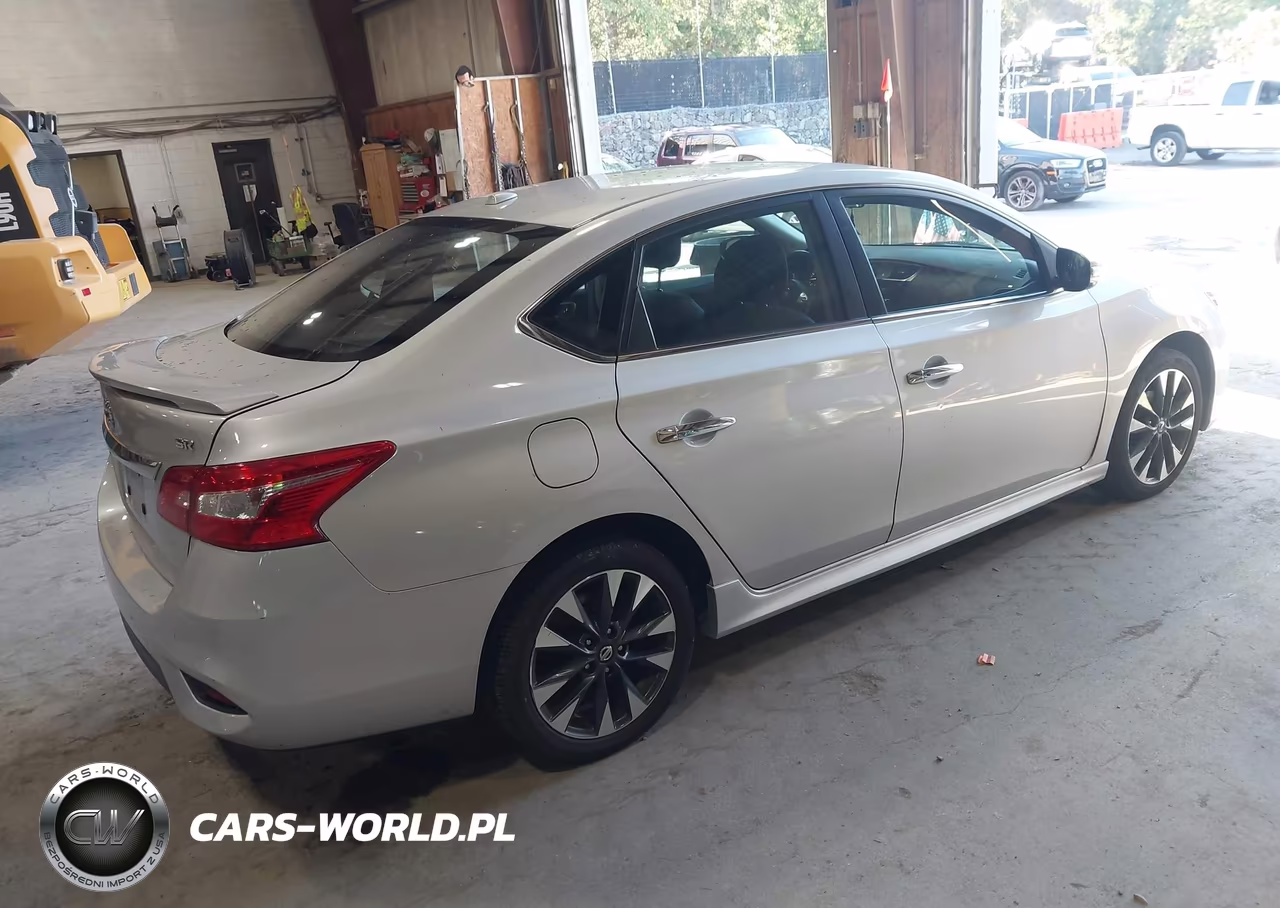 2017 Nissan Sentra Sr VIN:3N1AB7AP9HY397795 - 4