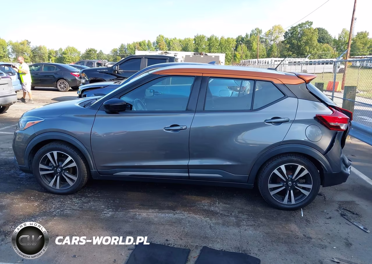 2019 Nissan Kicks Sr VIN:3N1CP5CU9KL498499 - 15