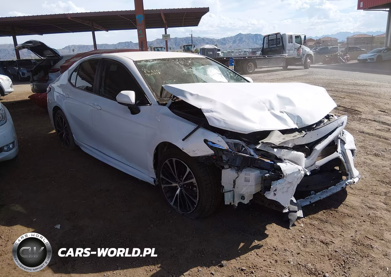 2020 Toyota Camry Se