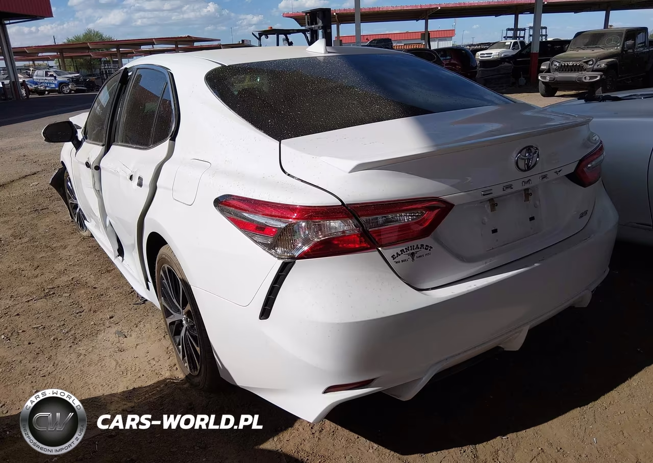 2020 Toyota Camry Se VIN:4T1G11AK1LU900108 - 3
