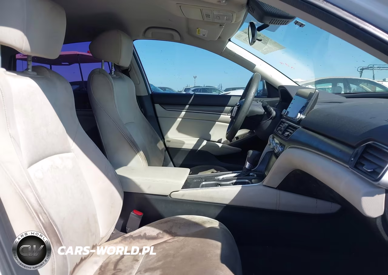 2018 Honda Accord Lx VIN:1HGCV1F1XJA032536 - 5