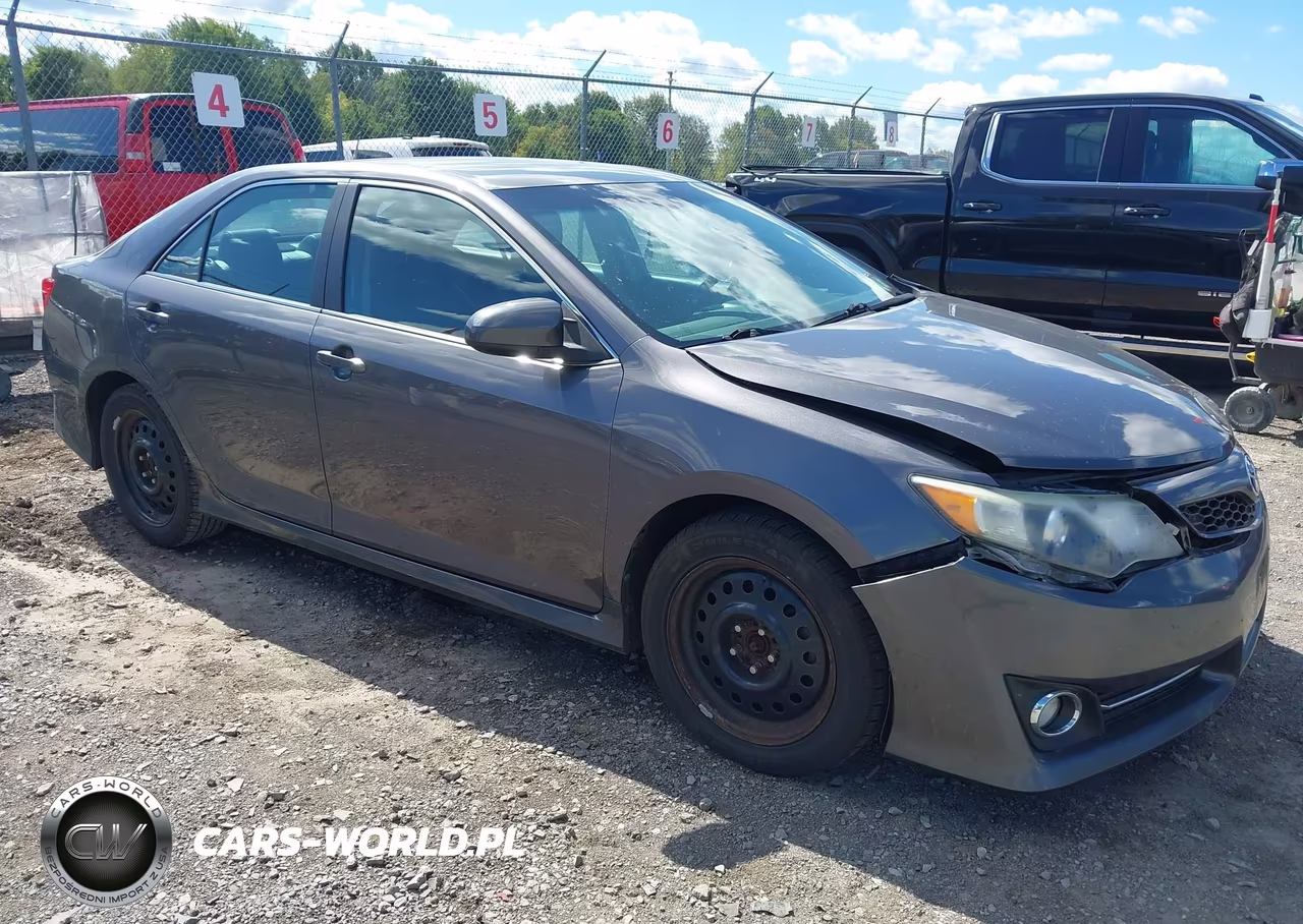 2014 Toyota Camry Se VIN:4T1BF1FK3EU803760 - 1