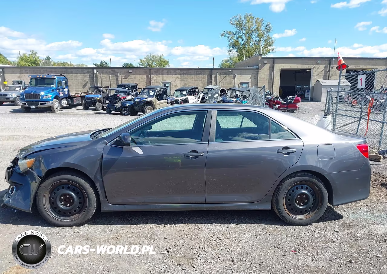 2014 Toyota Camry Se VIN:4T1BF1FK3EU803760 - 15