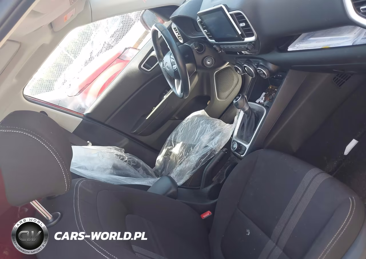 2023 Hyundai Venue Sel VIN:KMHRC8A30PU213650 - 5