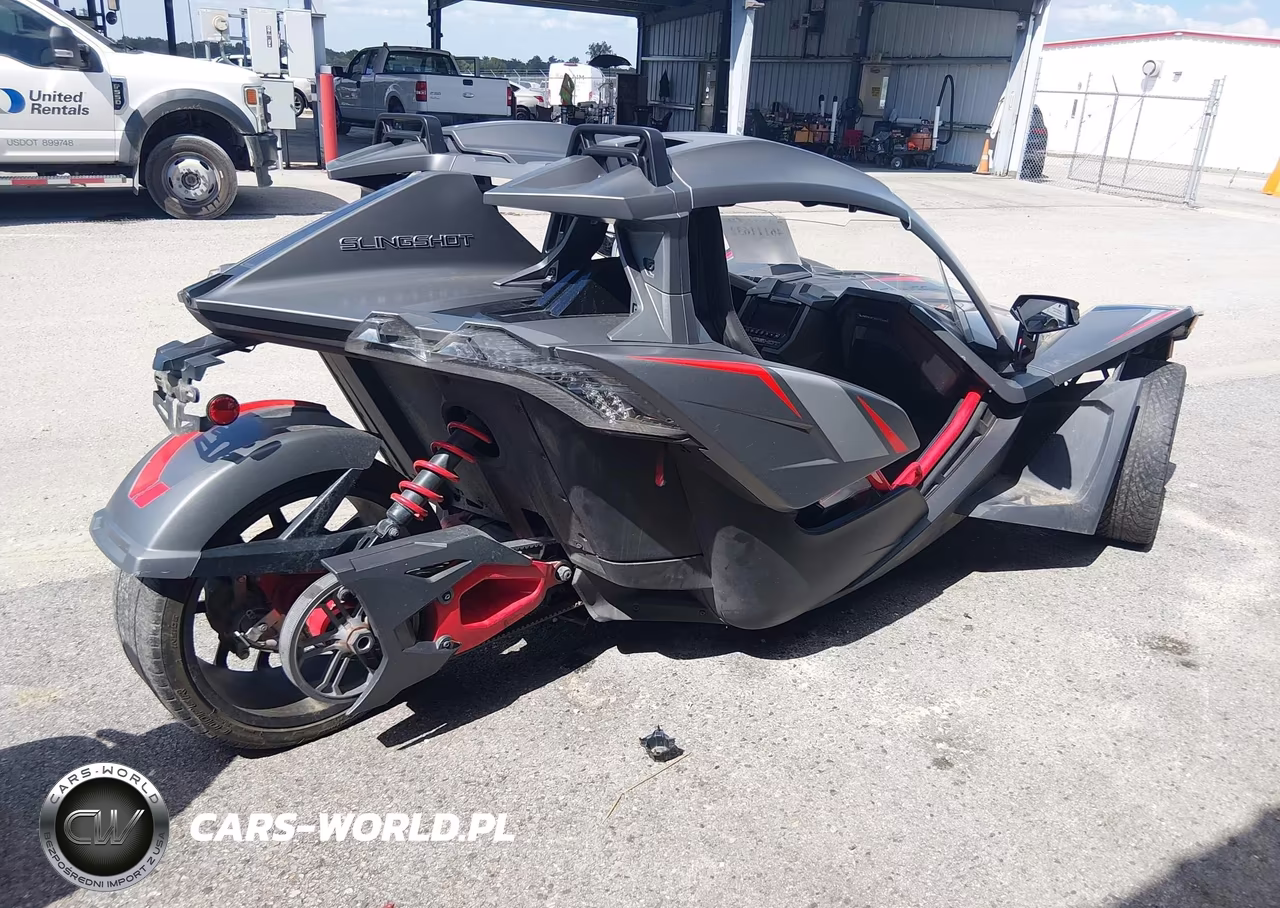 2018 Polaris Slingshot Sl VIN:57XAAPFA0J8129764 - 4