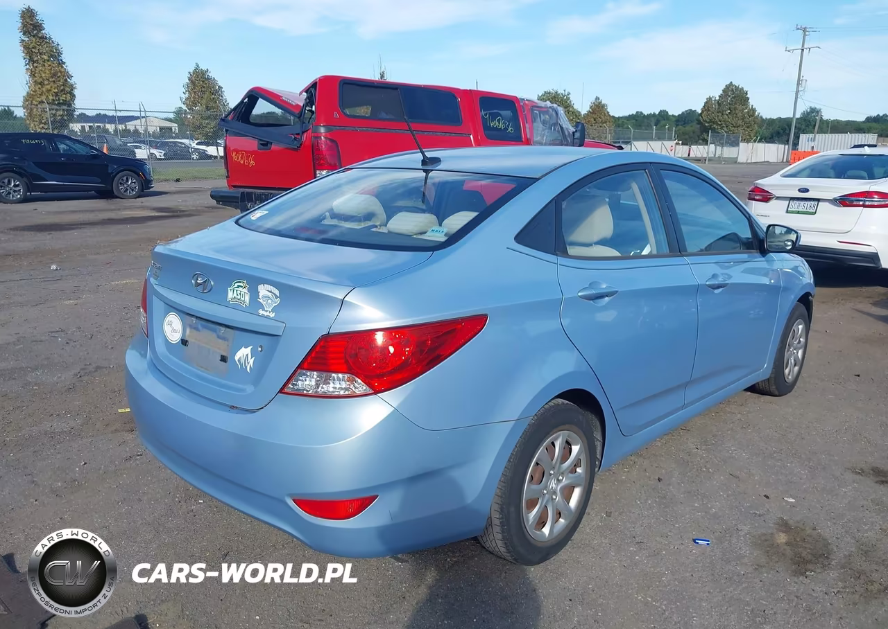 2012 Hyundai Accent Gls VIN:KMHCT4AE6CU207085 - 4