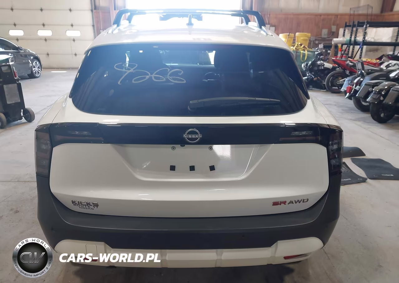 2026 Nissan Kicks Sr VIN:3N8AP6DB5TL303348 - 17