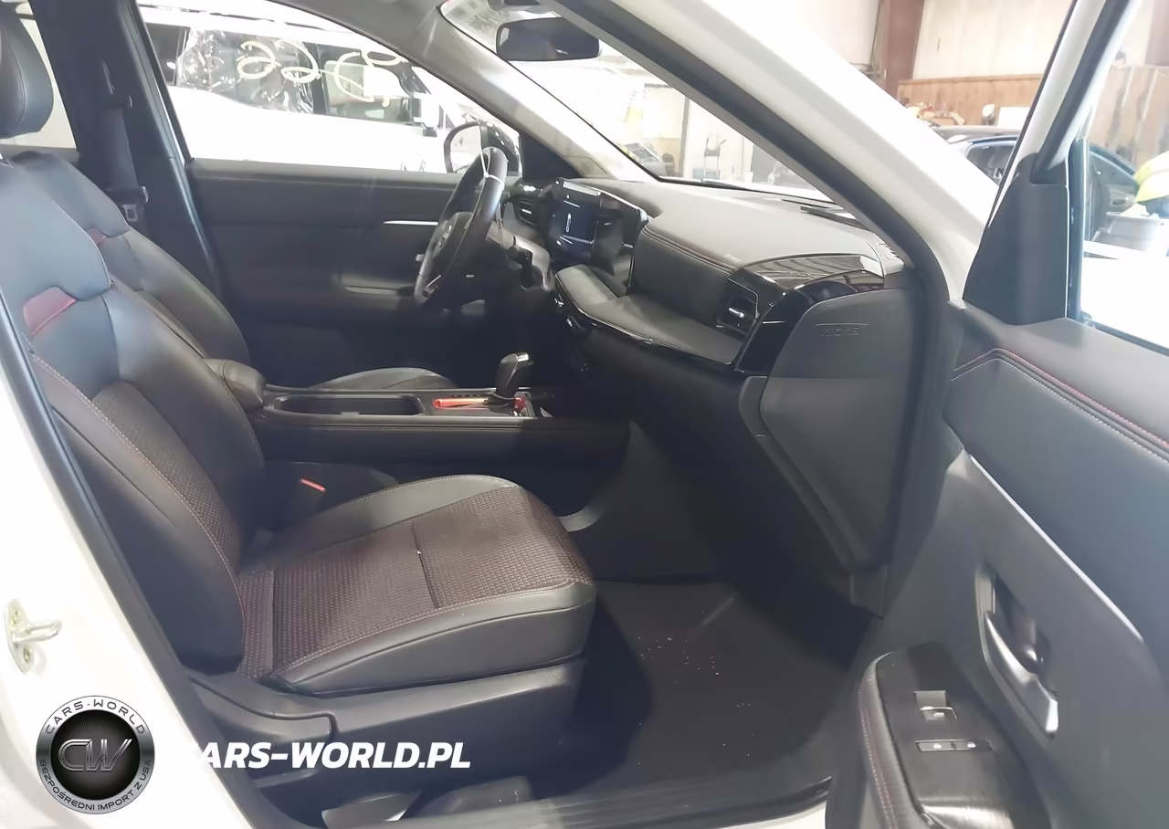 2026 Nissan Kicks Sr VIN:3N8AP6DB5TL303348 - 5