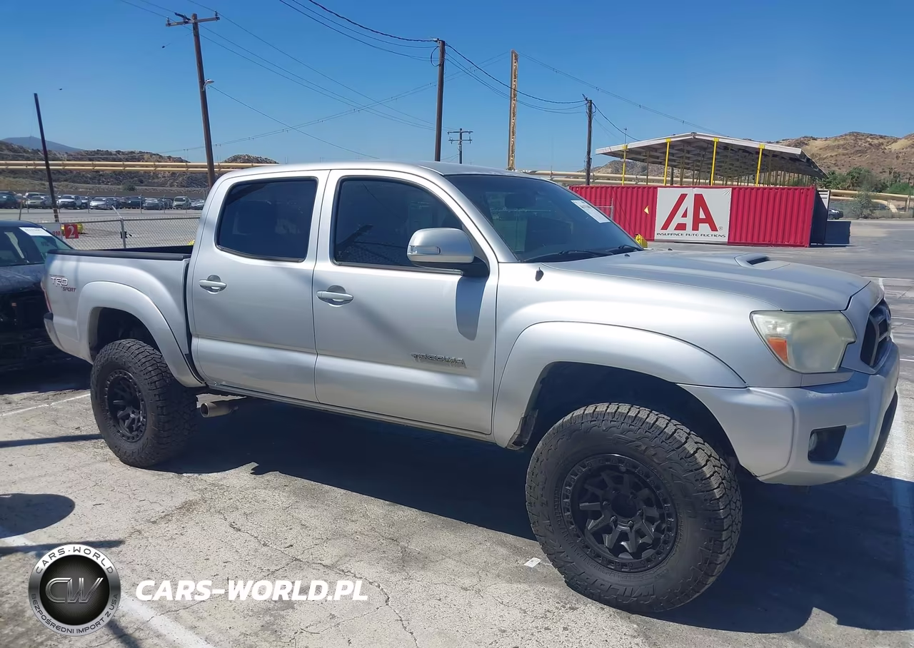 2013 Toyota Tacoma Prerunner V6 VIN:3TMJU4GN0DM151277 - 13