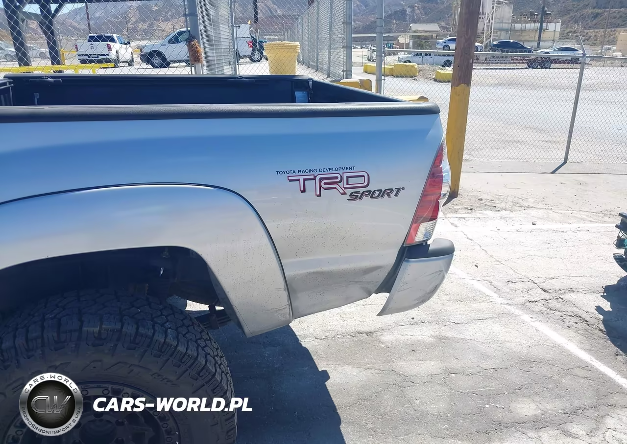 2013 Toyota Tacoma Prerunner V6 VIN:3TMJU4GN0DM151277 - 17