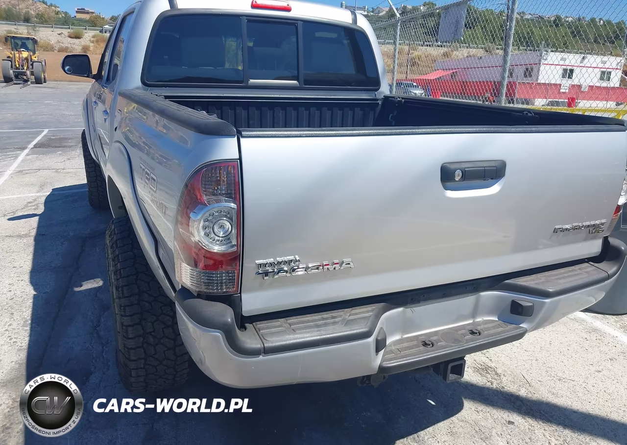 2013 Toyota Tacoma Prerunner V6 VIN:3TMJU4GN0DM151277 - 18