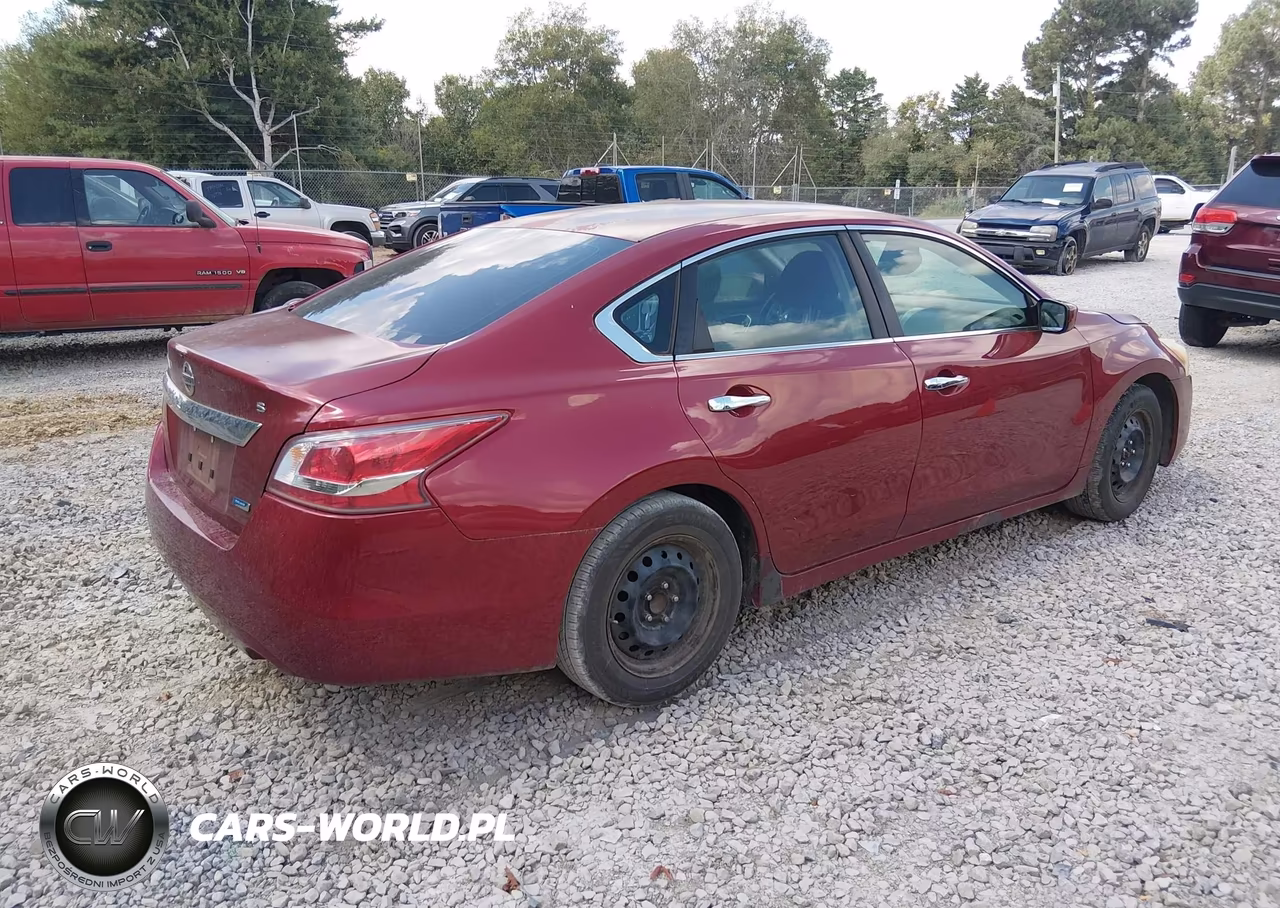 2013 Nissan Altima 2.5 S VIN:1N4AL3AP4DN490823 - 4