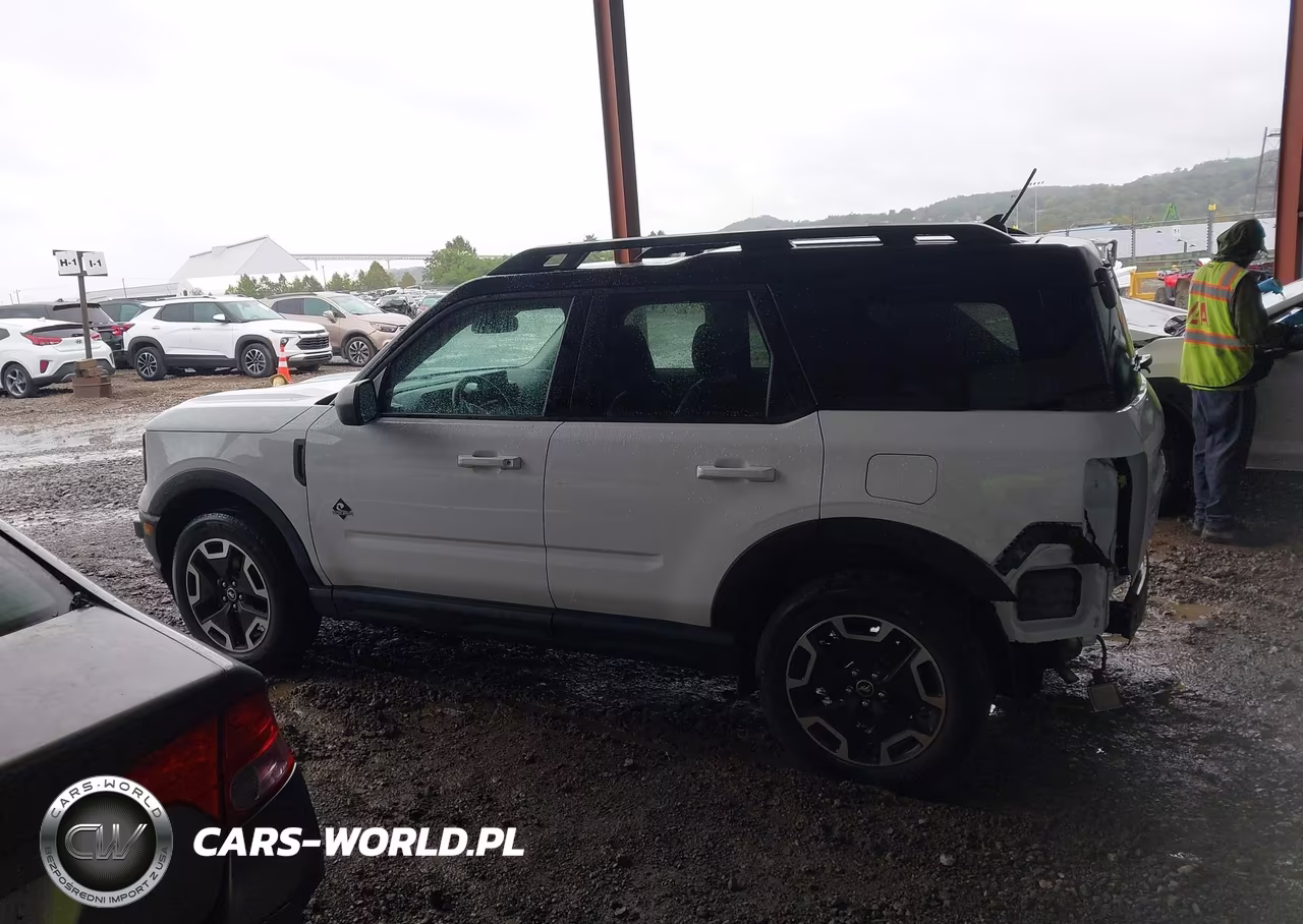 2024 Ford Bronco Sport Outer Banks VIN:3FMCR9C6XRRE38444 - 15