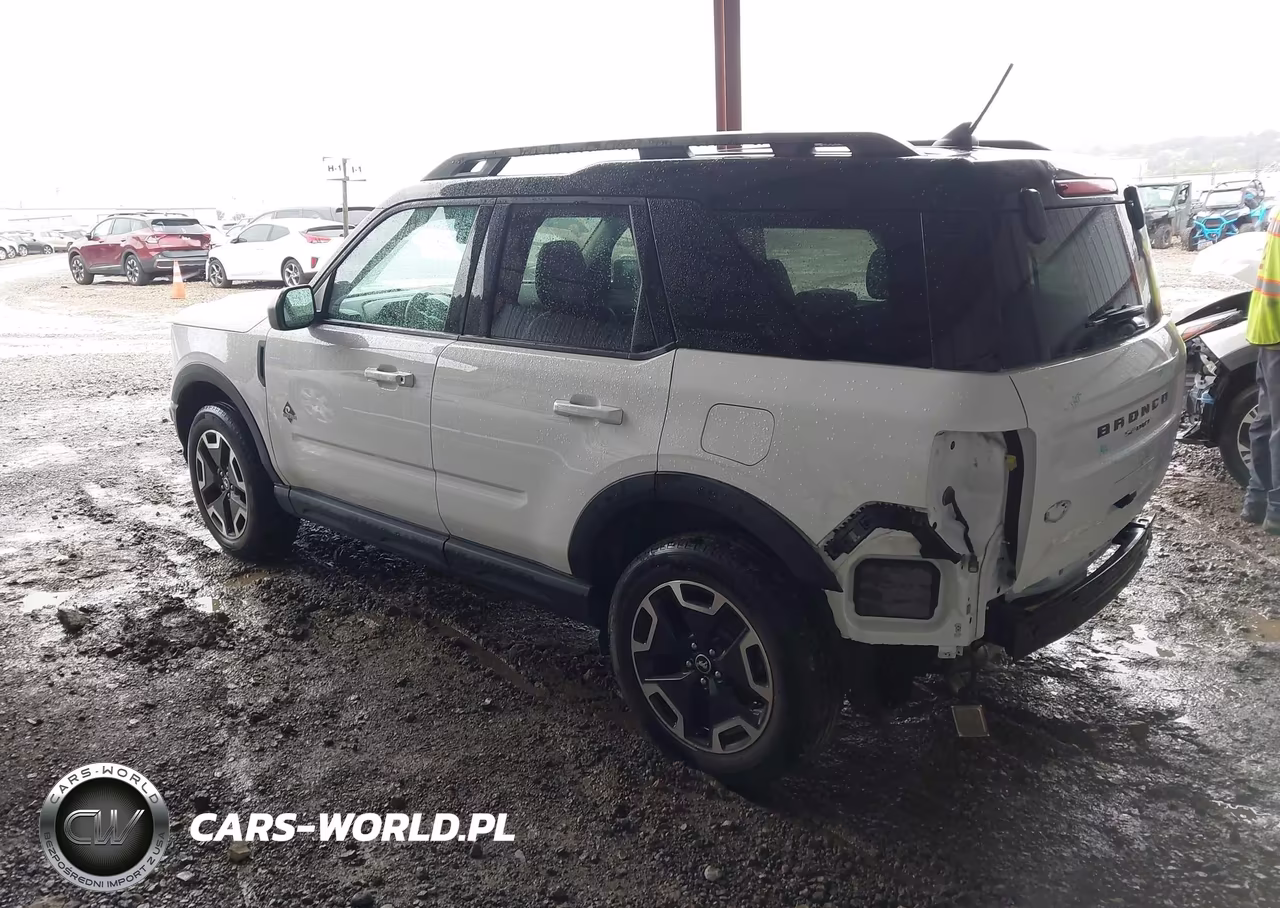 2024 Ford Bronco Sport Outer Banks VIN:3FMCR9C6XRRE38444 - 3