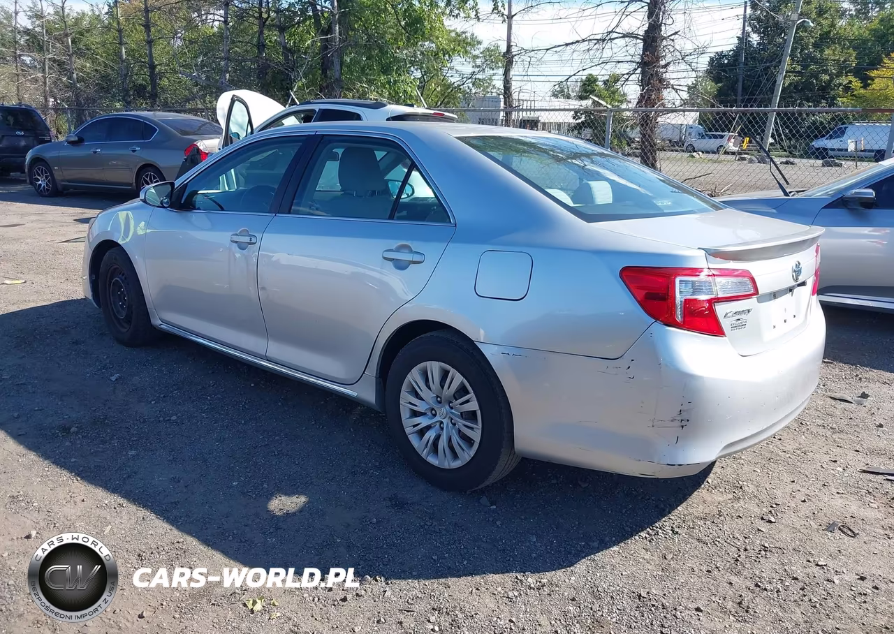 2012 Toyota Camry Le VIN:4T4BF1FK6CR205813 - 3