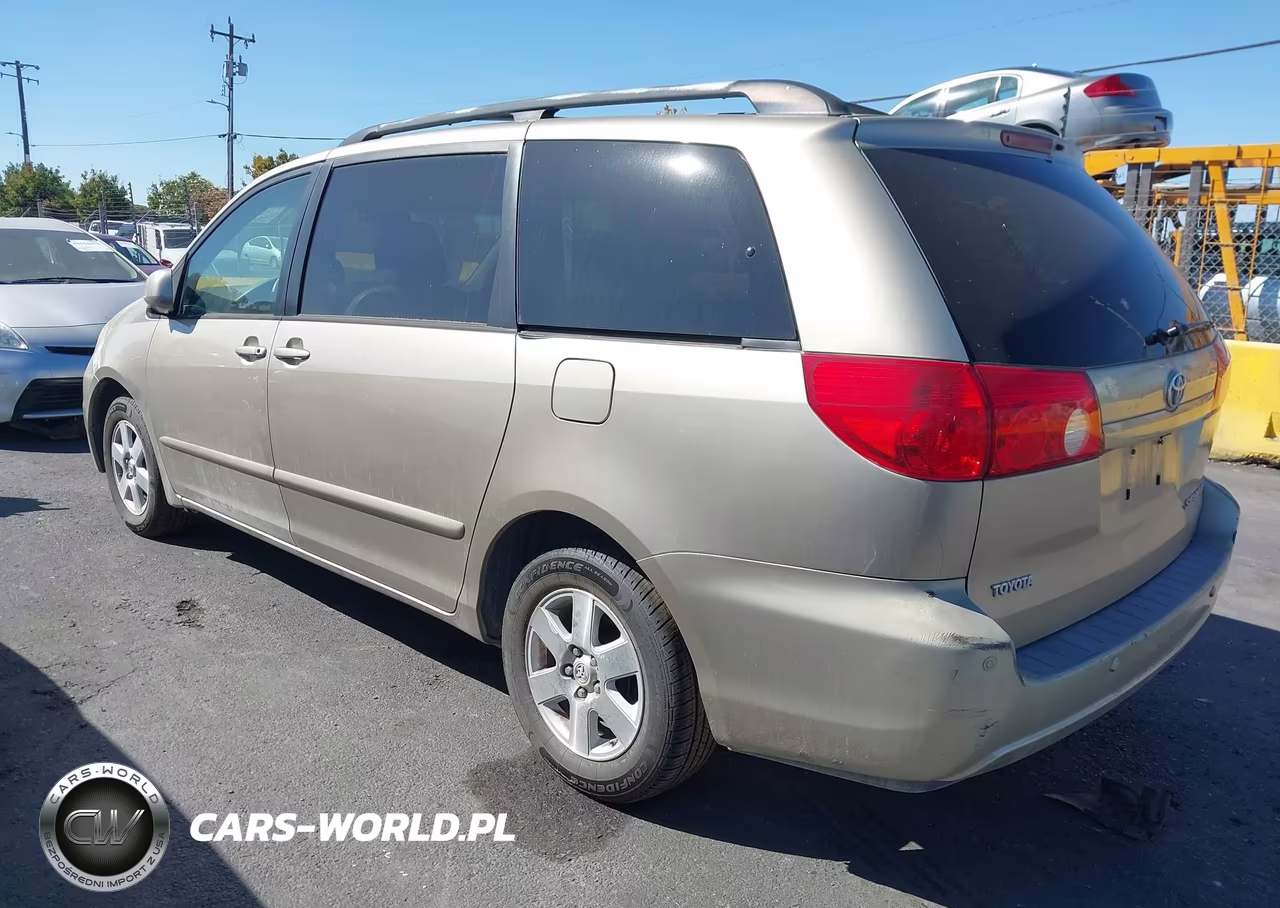 2009 Toyota Sienna Xle VIN:5TDZK22C99S273890 - 3
