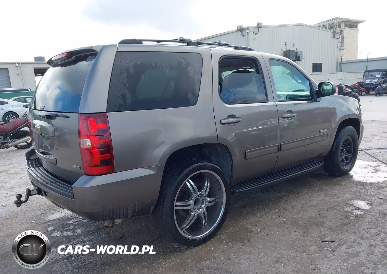 2011 Chevrolet Tahoe Ls VIN:1GNSCAE03BR177856 - 4