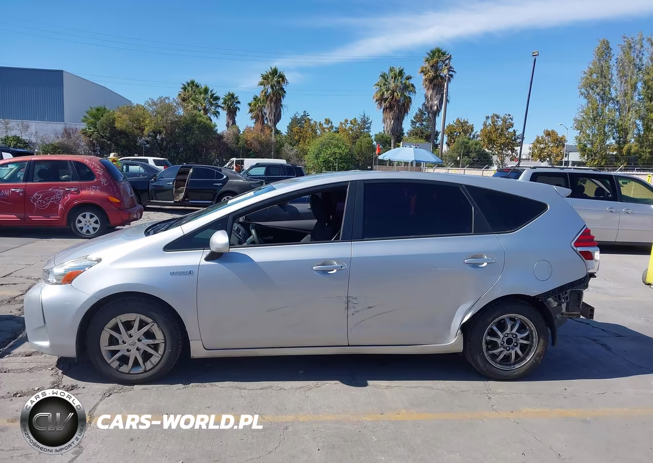 2015 Toyota Prius V Three VIN:JTDZN3EU8FJ017993 - 15
