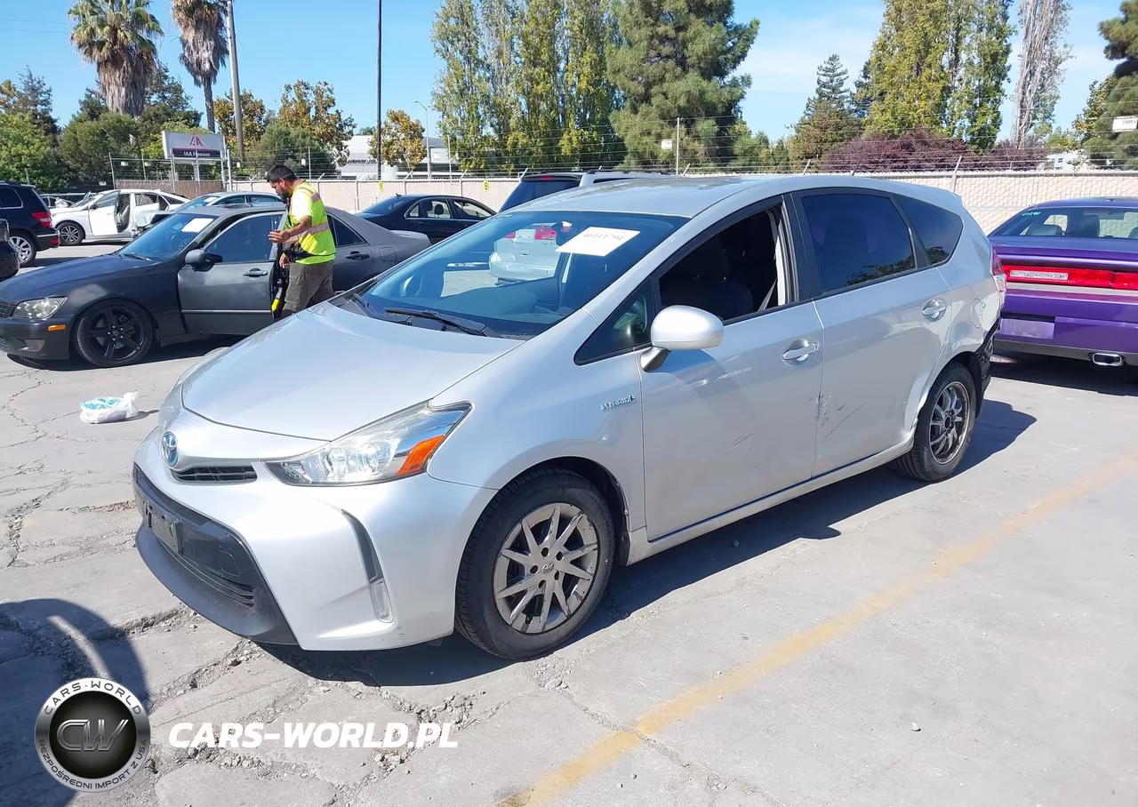 2015 Toyota Prius V Three VIN:JTDZN3EU8FJ017993 - 2
