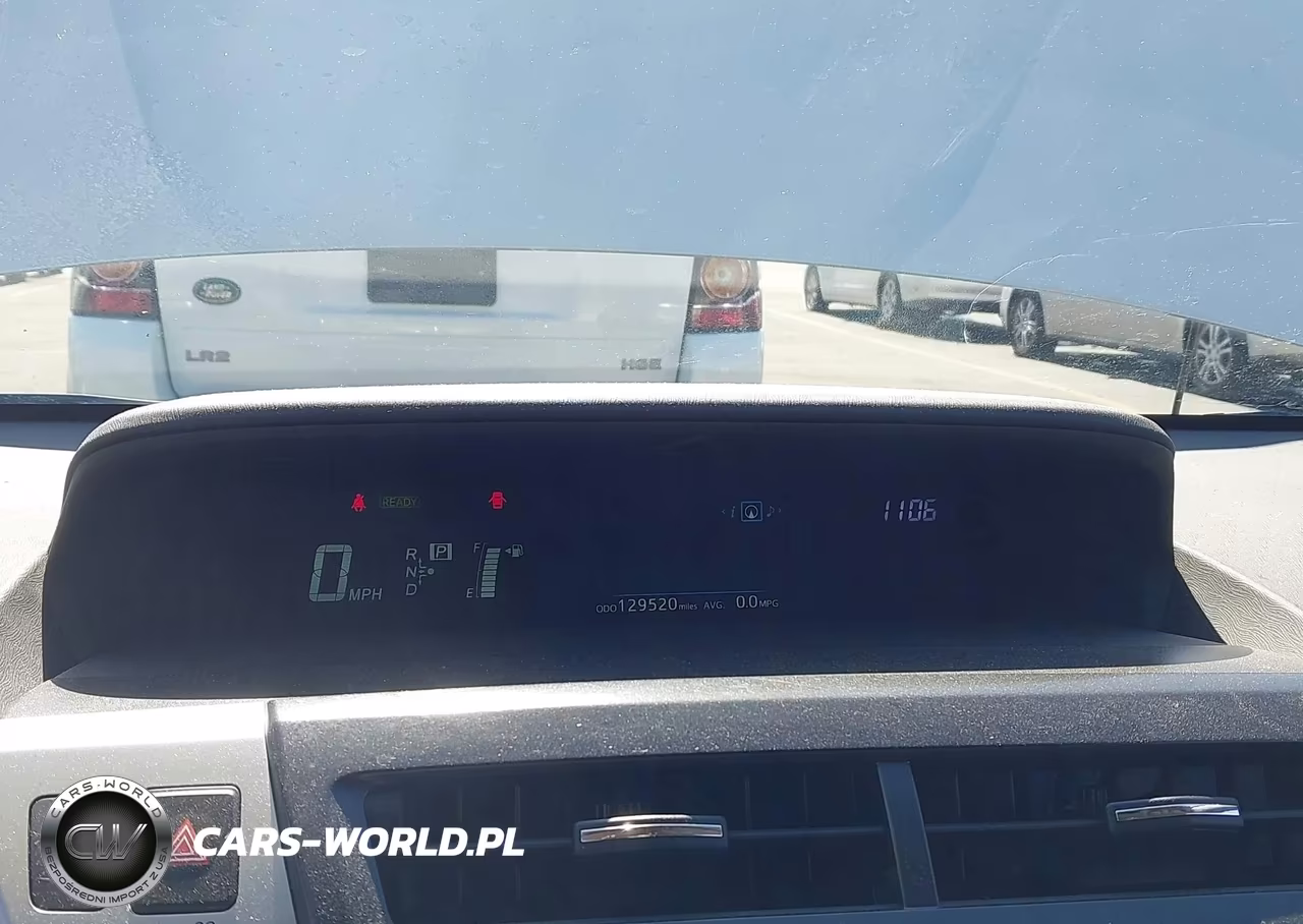 2015 Toyota Prius V Three VIN:JTDZN3EU8FJ017993 - 7