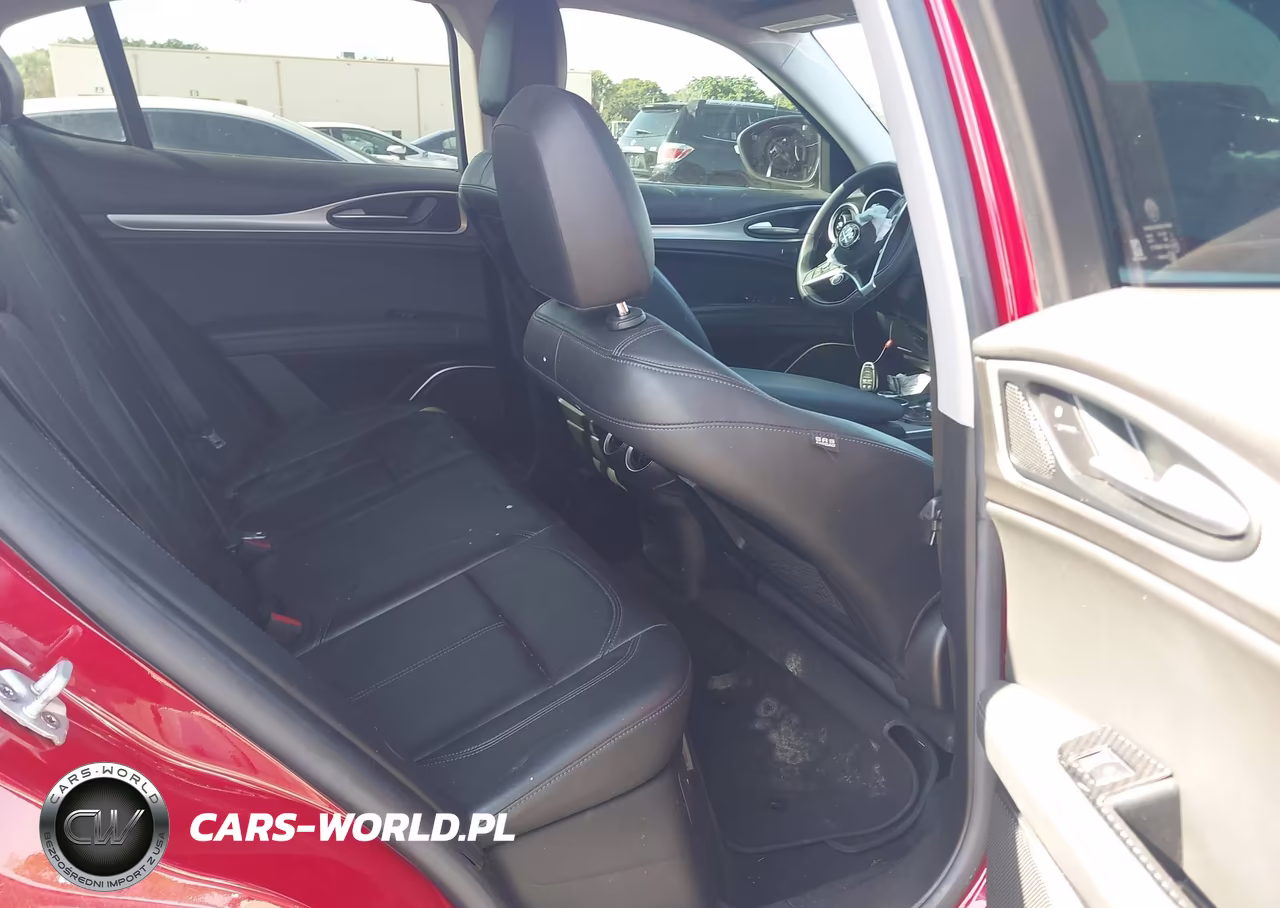 2018 Alfa Romeo Stelvio Awd VIN:ZASFAKAN7J7B64374 - 8
