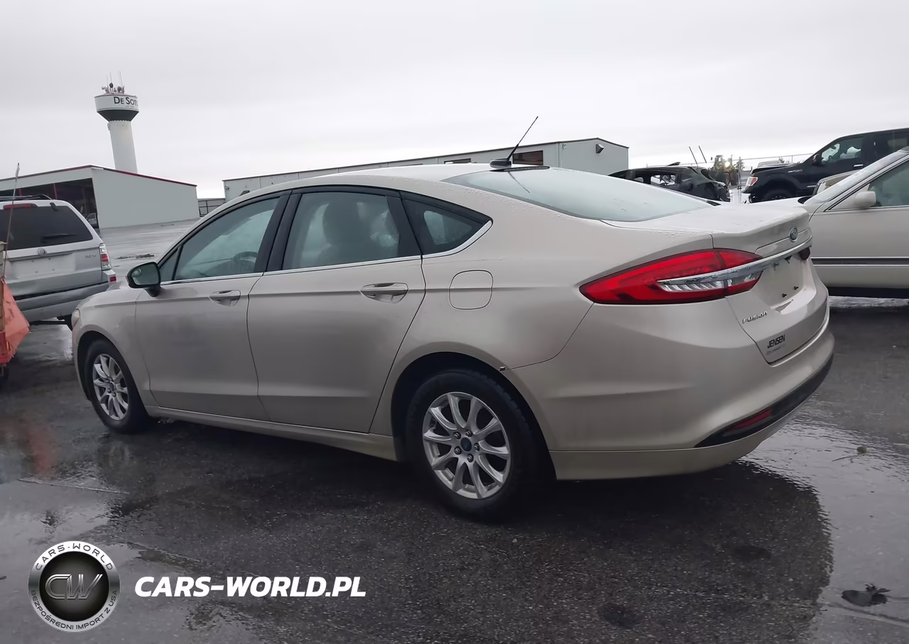 2018 Ford Fusion S VIN:3FA6P0G75JR103818 - 14