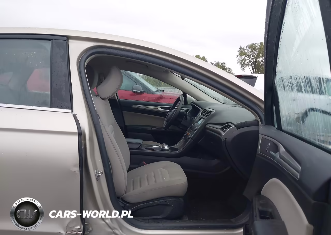 2018 Ford Fusion S VIN:3FA6P0G75JR103818 - 5