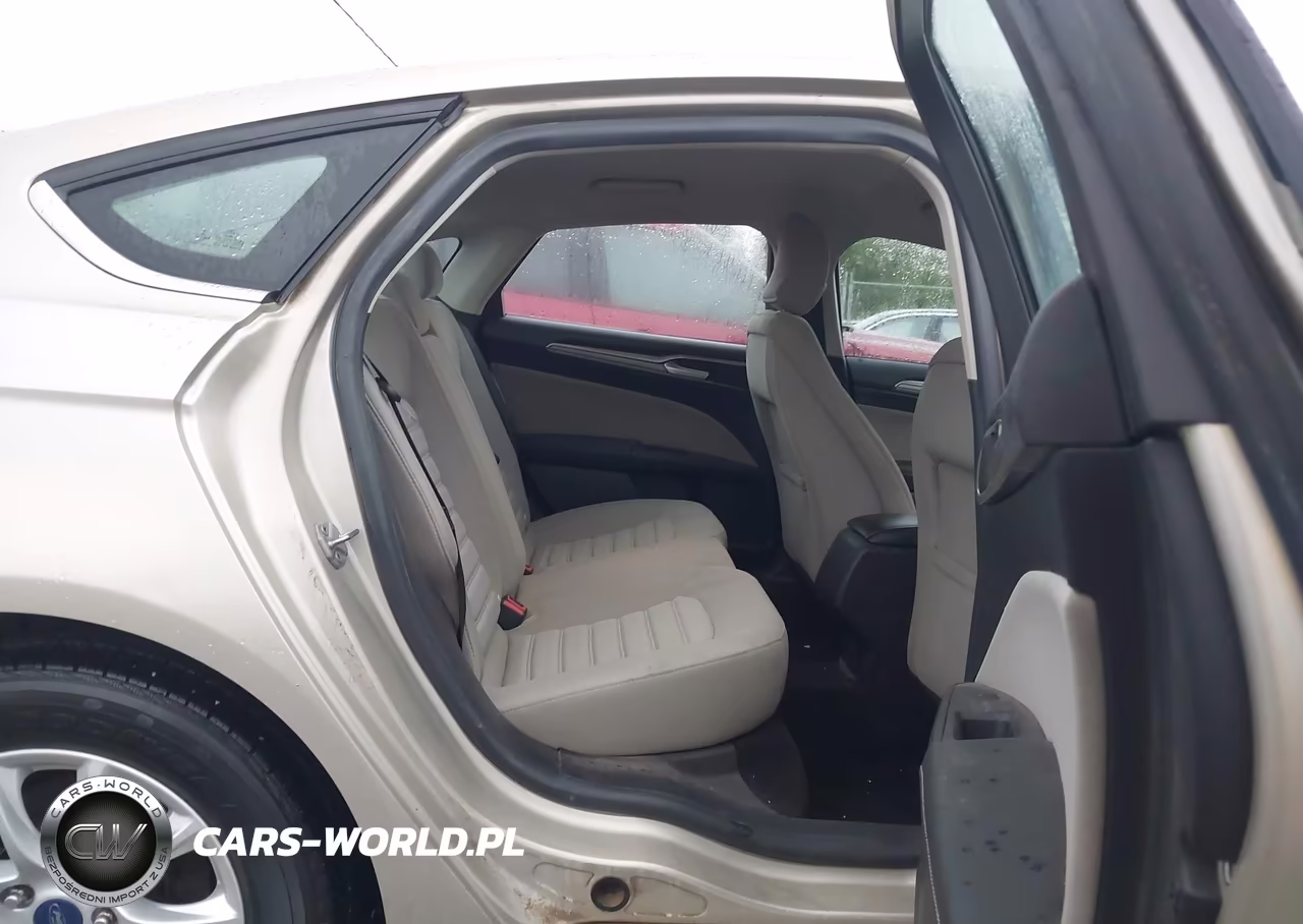 2018 Ford Fusion S VIN:3FA6P0G75JR103818 - 8