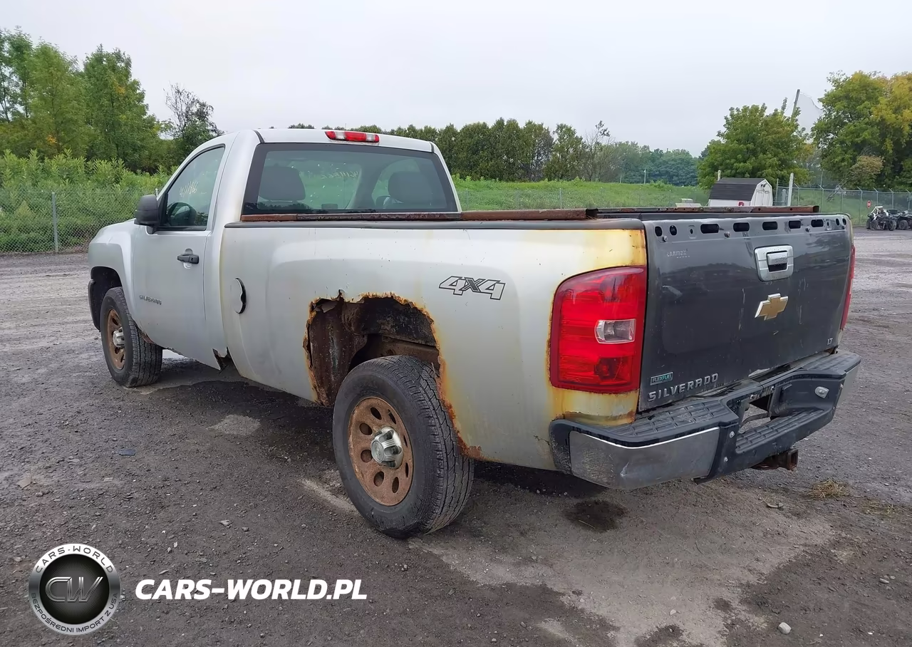 2013 Chevrolet Silverado 1500 Work Truck VIN:1GCNKPE01DZ192712 - 3