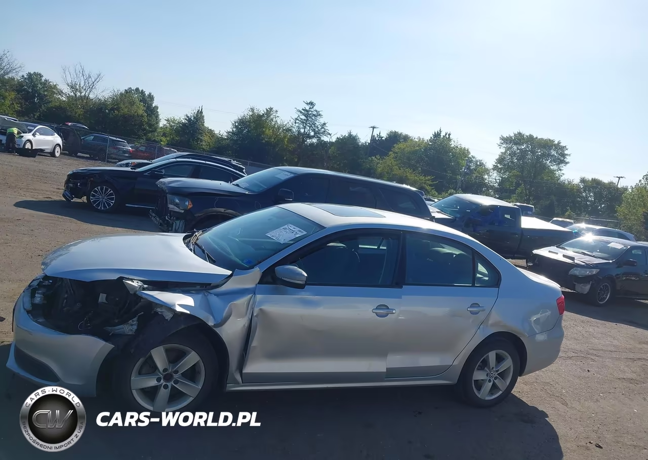 2011 Volkswagen Jetta 2.0L Tdi VIN:3VWLL7AJ4BM109885 - 14