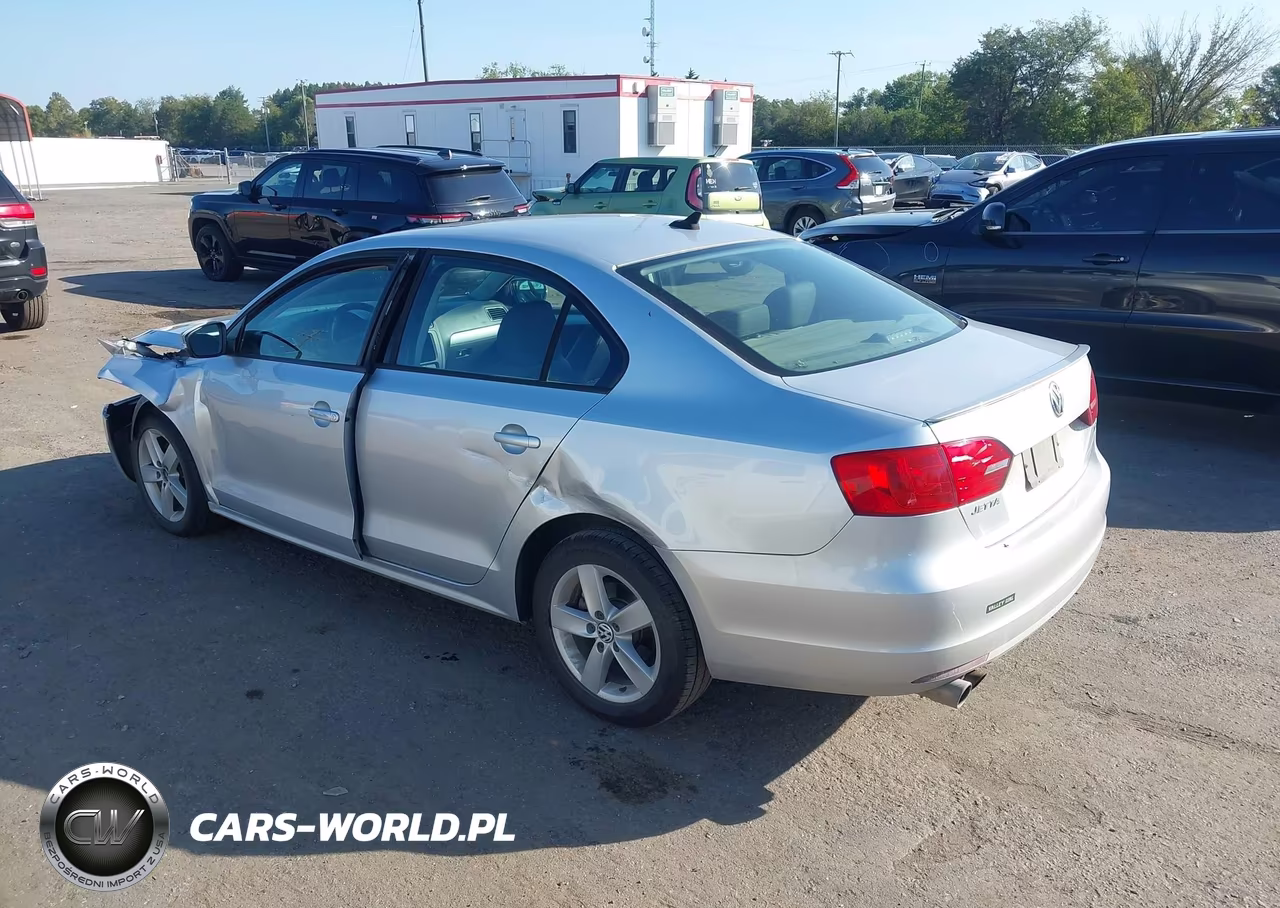 2011 Volkswagen Jetta 2.0L Tdi VIN:3VWLL7AJ4BM109885 - 3
