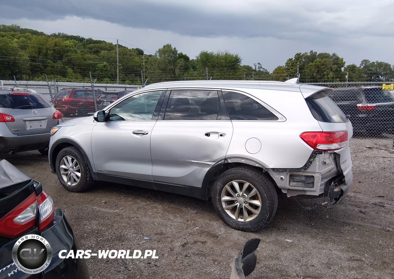 2017 Kia Sorento 2.4L Lx VIN:5XYPGDA3XHG217104 - 15