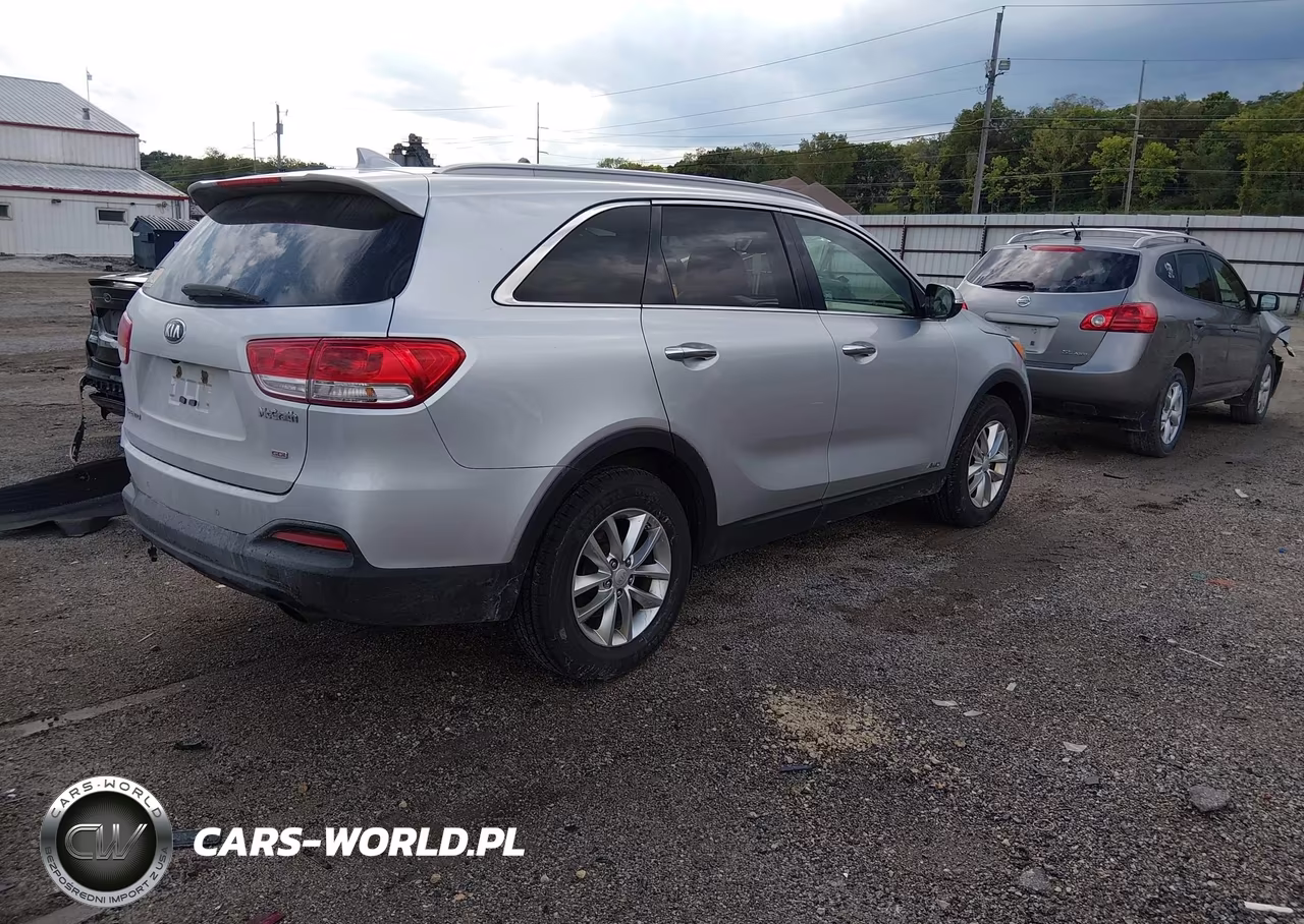 2017 Kia Sorento 2.4L Lx VIN:5XYPGDA3XHG217104 - 4
