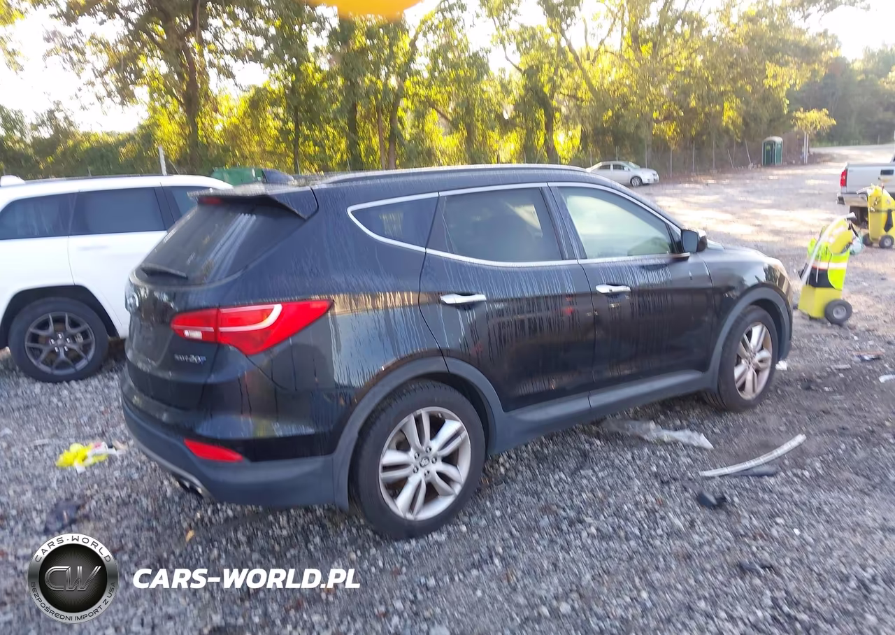 2014 Hyundai Santa Fe Sport 2.0L Turbo VIN:5XYZU3LA6EG197615 - 4