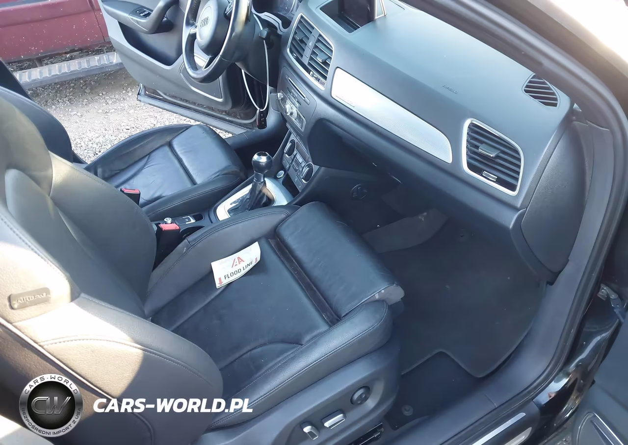2018 Audi Q3 2.0T Premium VIN:WA1JCCFS9JR011740 - 5