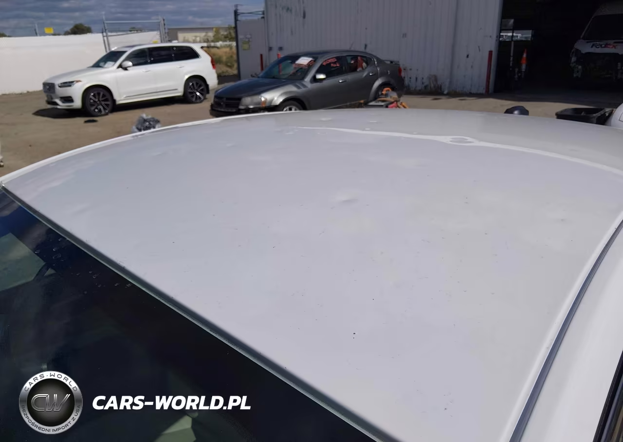 2018 Ford Fusion Hybrid Titanium VIN:3FA6P0RU7JR250287 - 18