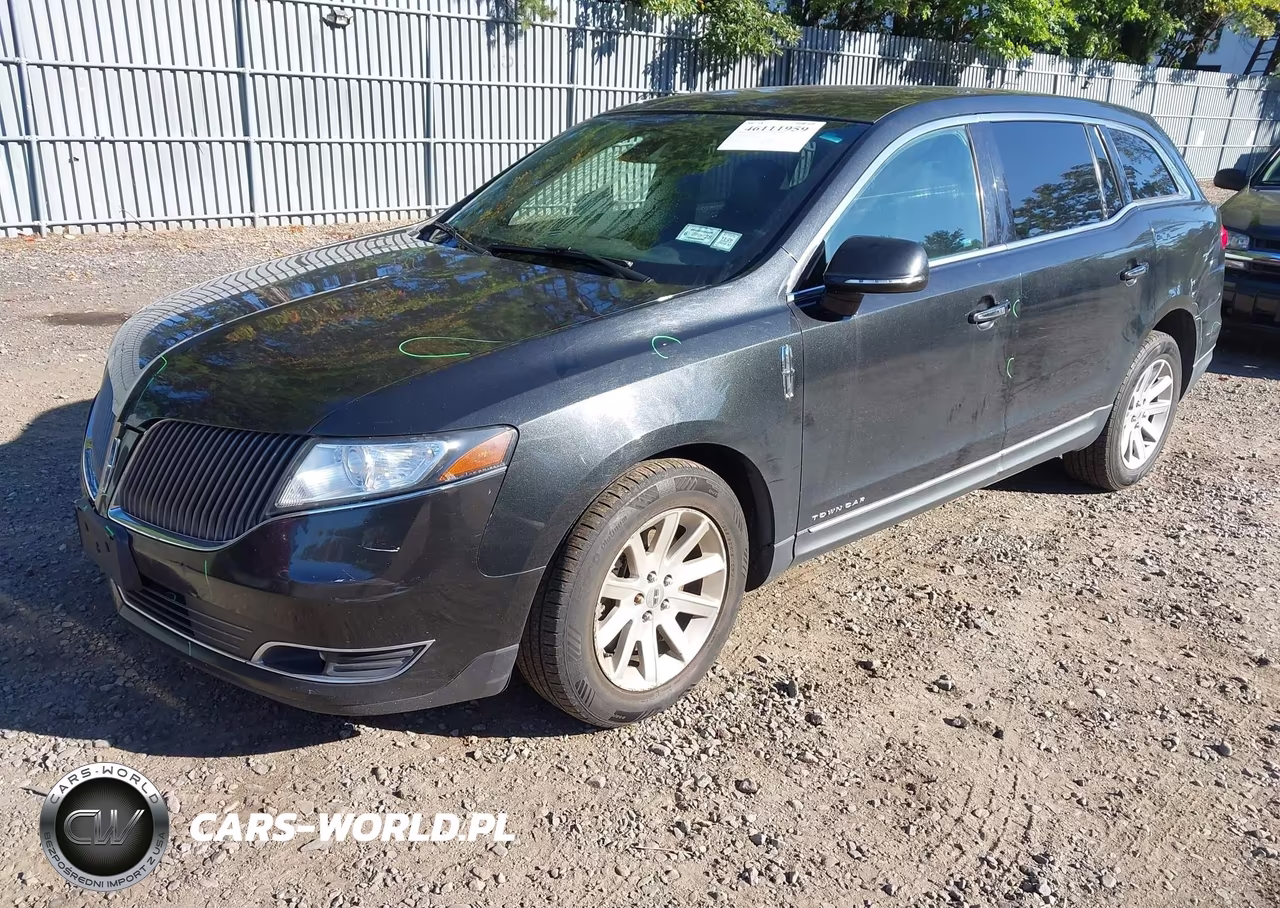 2015 Lincoln Mkt Livery VIN:2LMHJ5NK8FBL00402 - 2