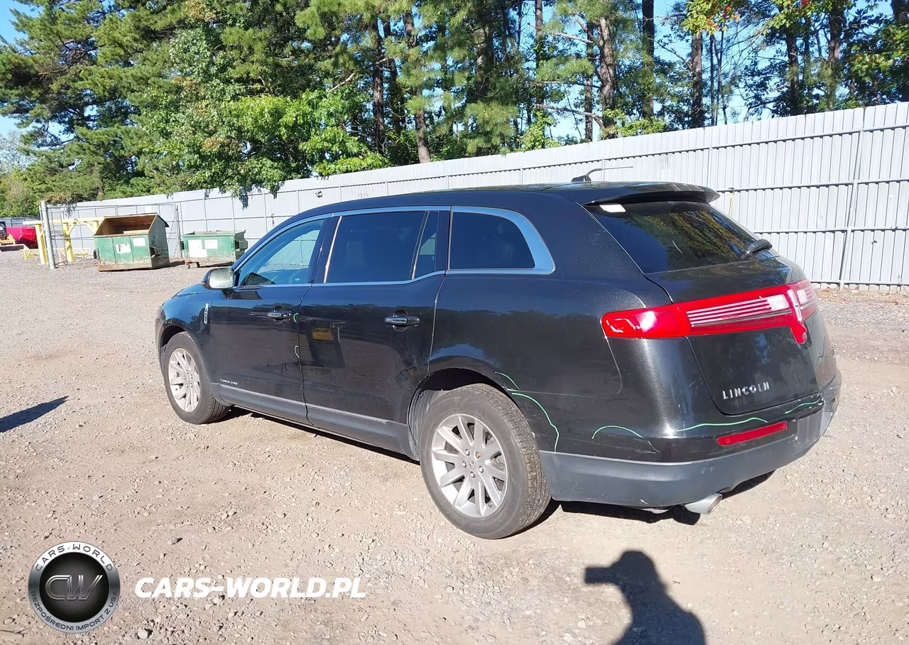 2015 Lincoln Mkt Livery VIN:2LMHJ5NK8FBL00402 - 3