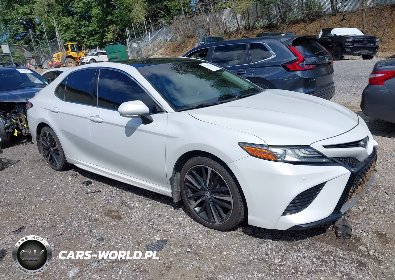 2018 Toyota Camry Xse – zdjęcie 1 z 16