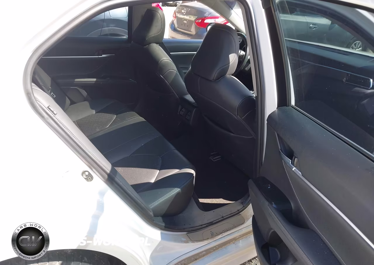 2018 Toyota Camry Xse VIN:4T1B61HK4JU060694 - 8