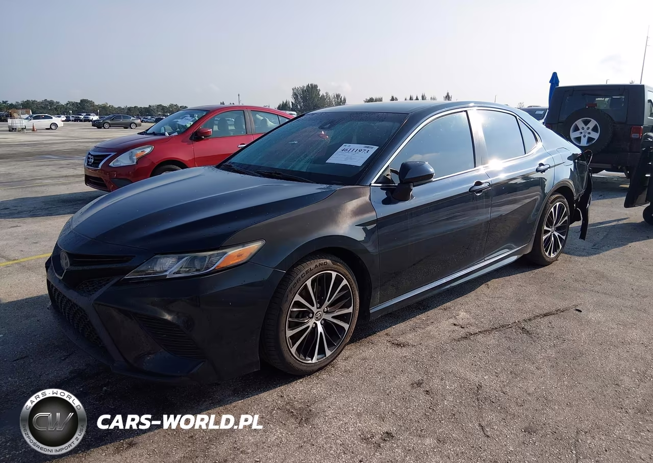 2019 Toyota Camry Se VIN:4T1B11HK8KU708456 - 2