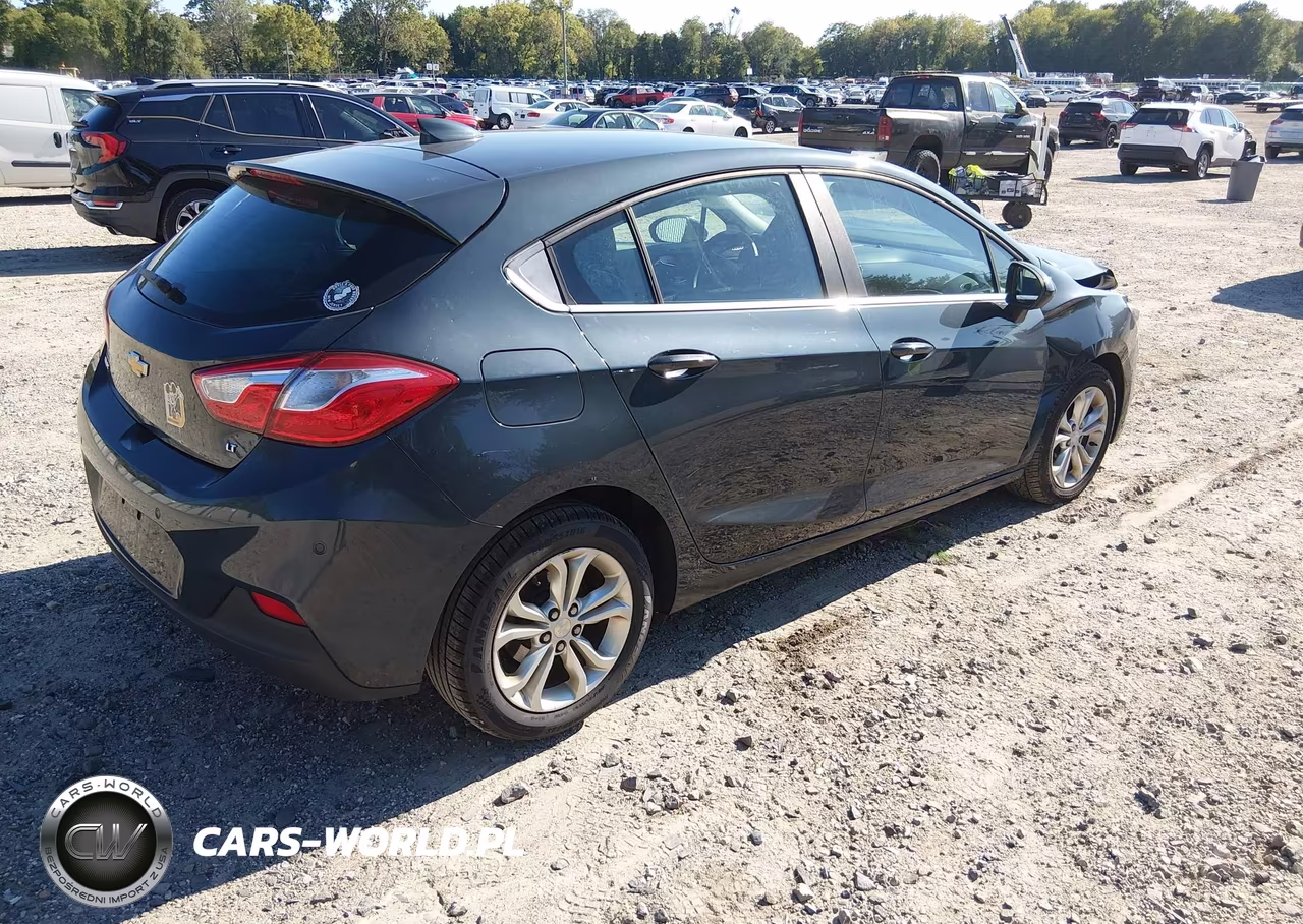2019 Chevrolet Cruze Lt VIN:3G1BE6SM7KS539071 - 4