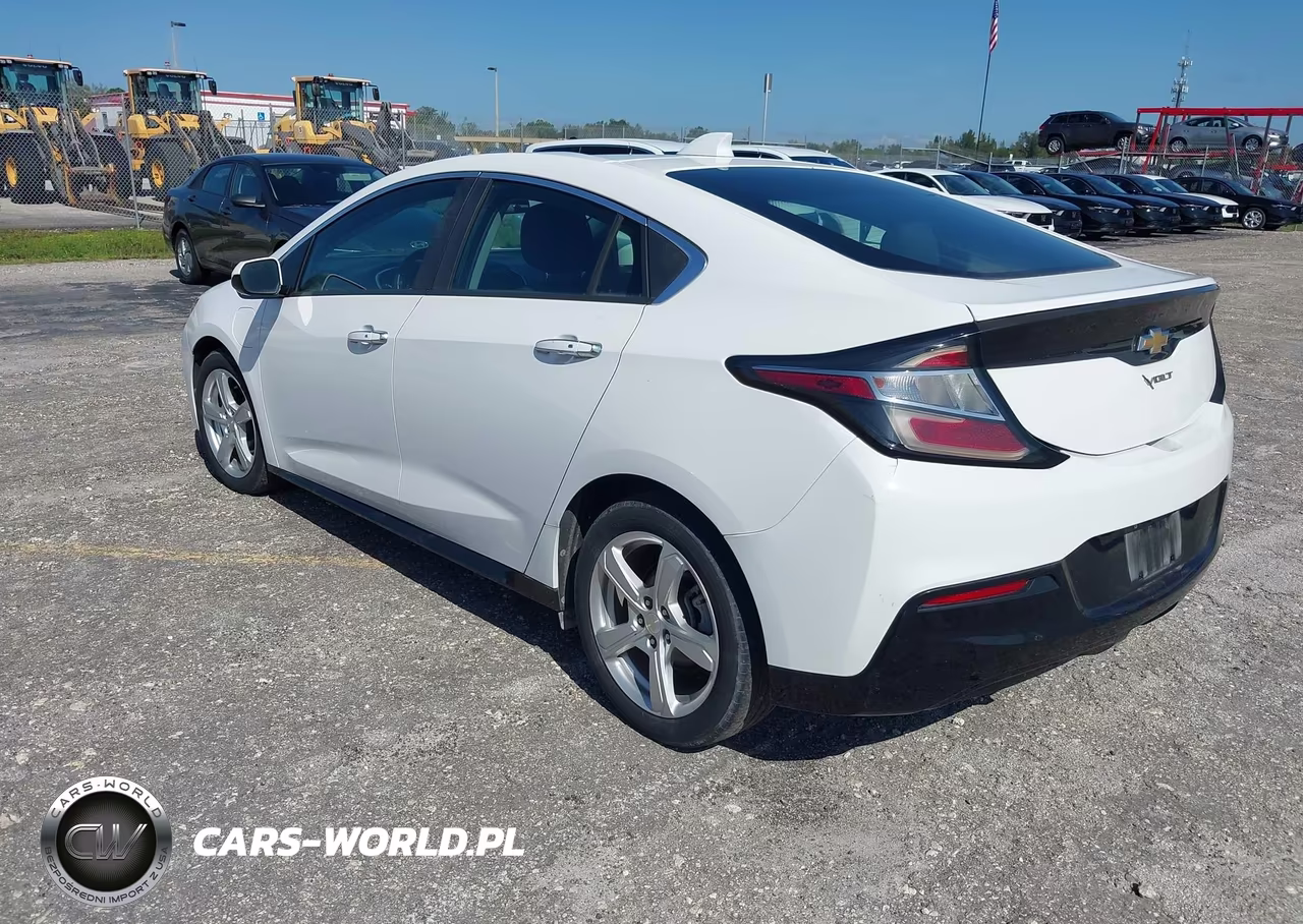 2018 Chevrolet Volt Lt VIN:1G1RA6S52JU149609 - 3