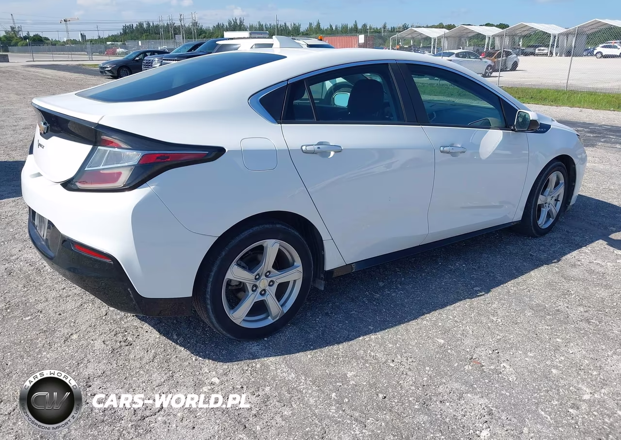 2018 Chevrolet Volt Lt VIN:1G1RA6S52JU149609 - 4