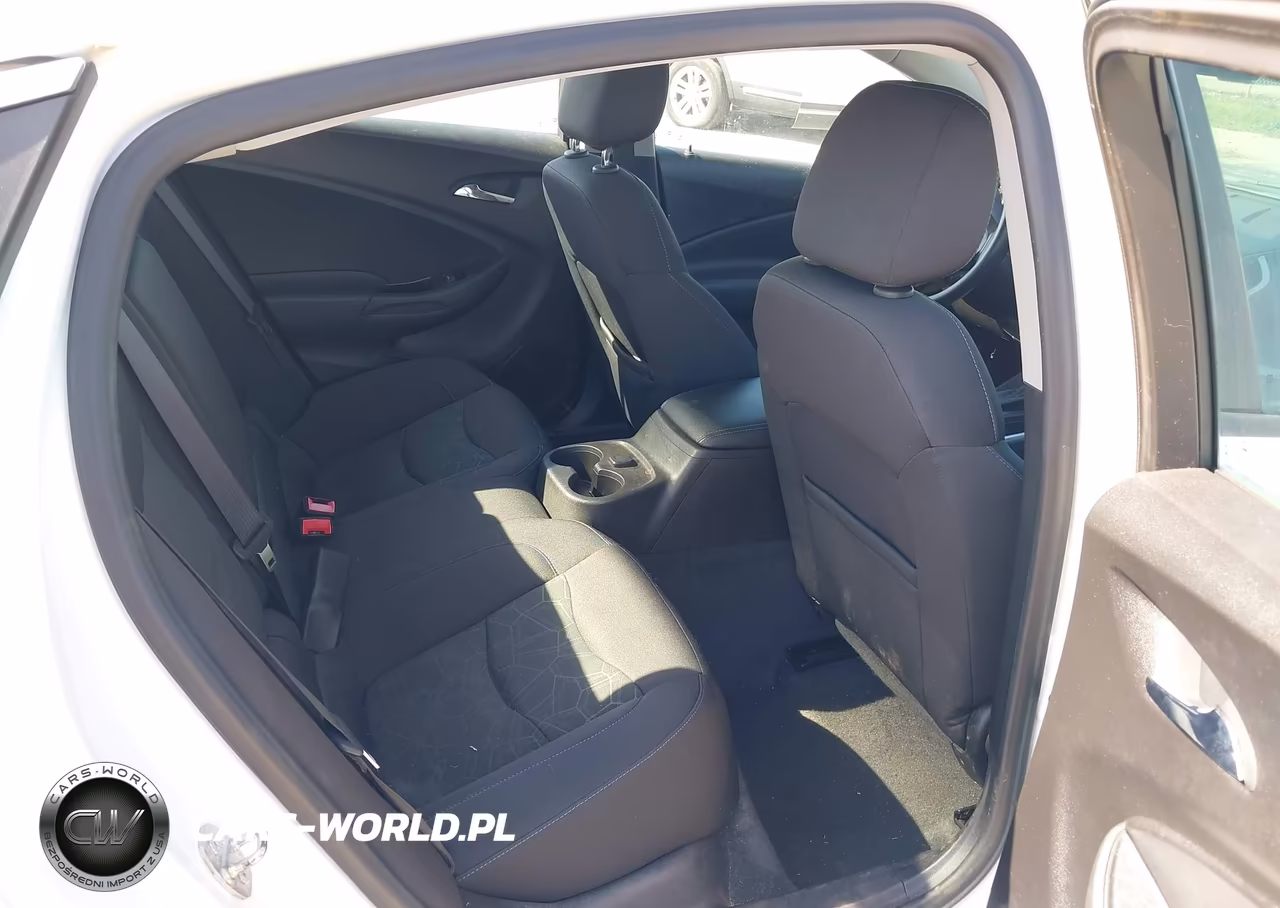 2018 Chevrolet Volt Lt VIN:1G1RA6S52JU149609 - 8