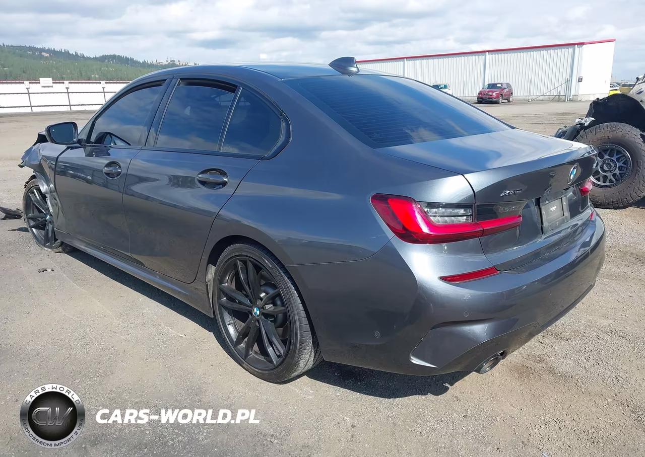 2022 BMW 330I xDrive VIN:WBA5R7C00NFM79490 - 3