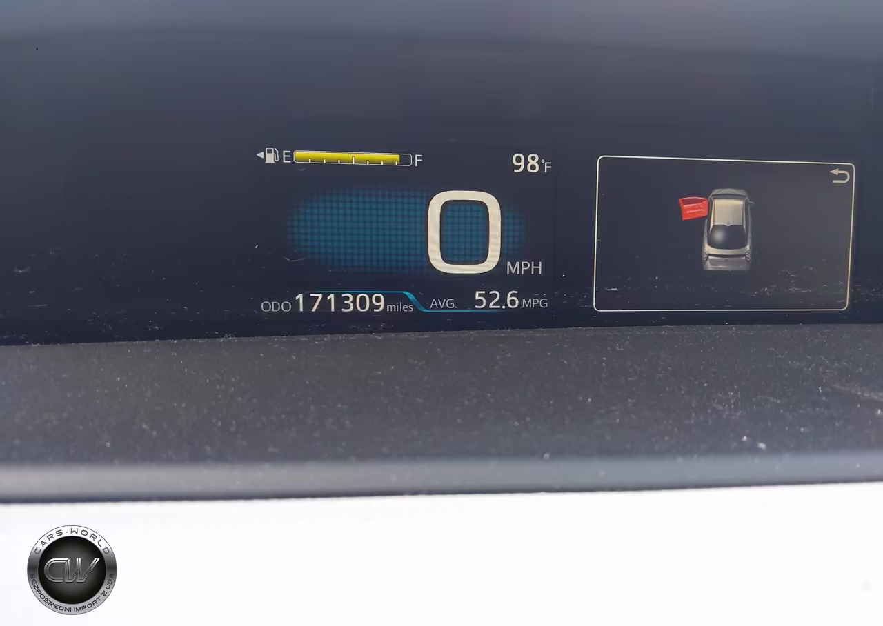 2017 Toyota Prius Three VIN:JTDKARFU1H3030705 - 7