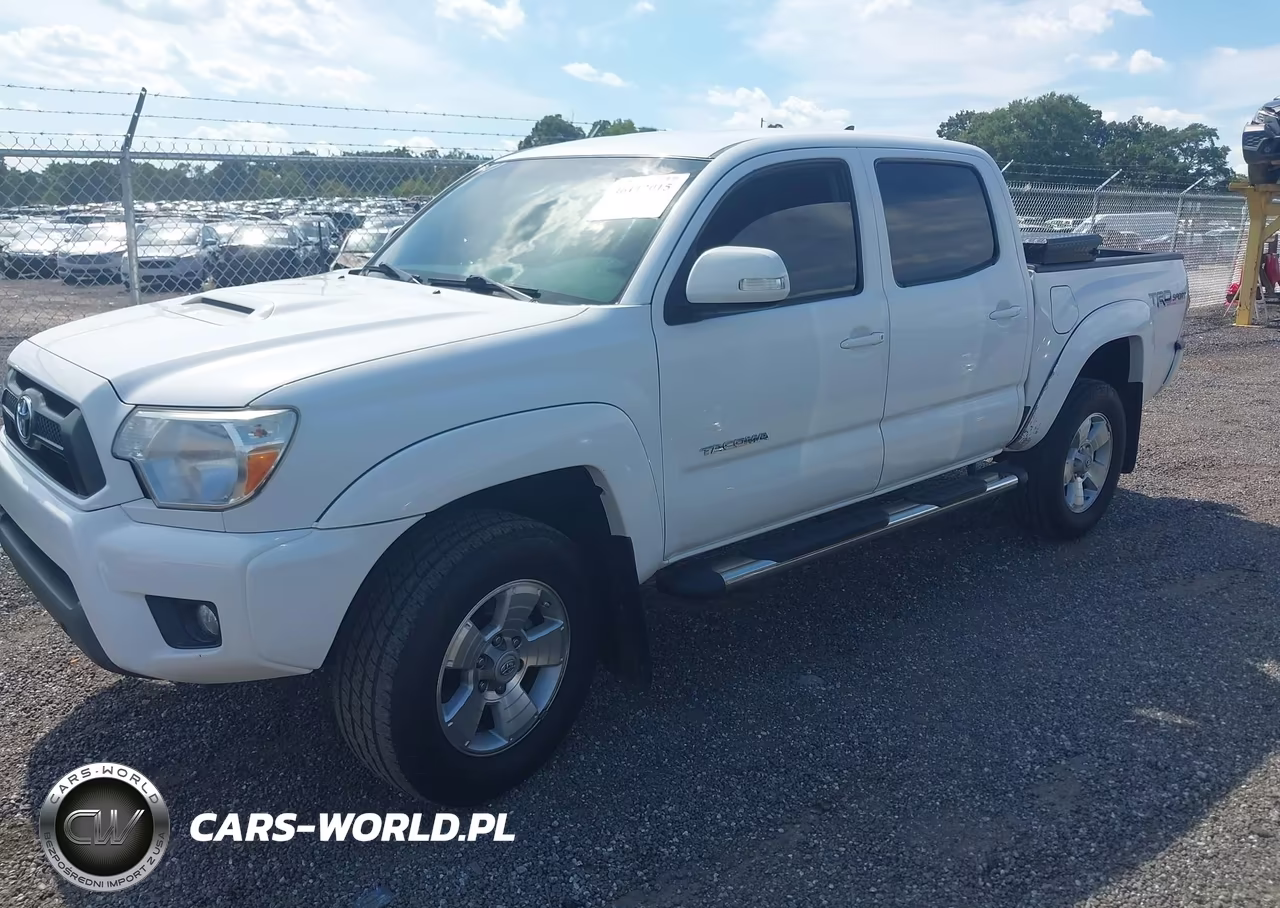 2015 Toyota Tacoma Base V6 VIN:3TMLU4EN4FM198679 - 2