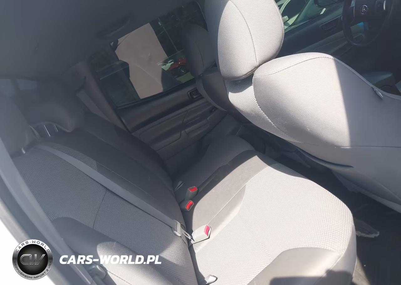 2015 Toyota Tacoma Base V6 VIN:3TMLU4EN4FM198679 - 8