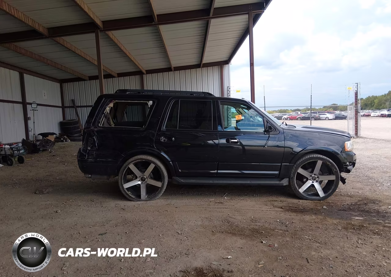 2015 Ford Expedition Xlt VIN:1FMJU1HT3FEF25073 - 13